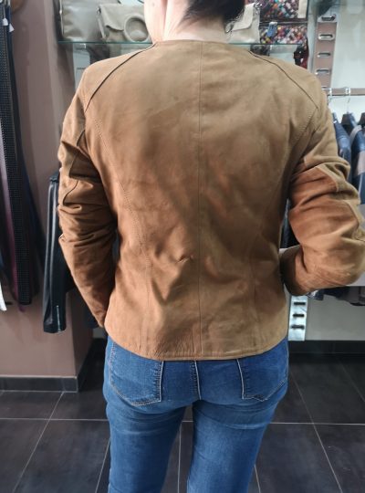 CAZADORA ROQUERA DE ANTE TALLA 44