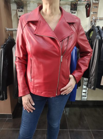 CAZADORA ROQUERA DE COLOR ROJO TALLA 46