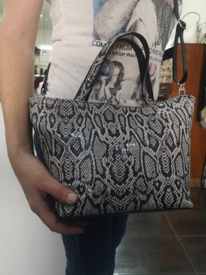 BOLSO CAPAZO COMBINADO CON NAPA Y PIEL GRABADA