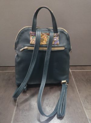 MOCHILA DE PIEL VERDE COMBINADA