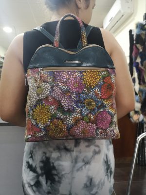 MOCHILA DE PIEL VERDE COMBINADA