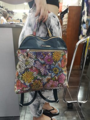 MOCHILA DE PIEL VERDE COMBINADA